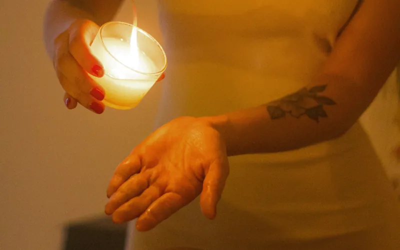 Massagem com Velas Quentes - Jaspe Spa